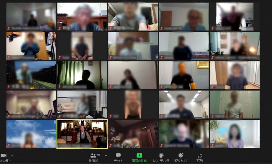 Zoomで開催されたオンライン坐禅会のパソコン画面の様子